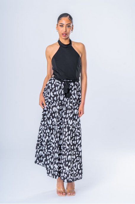 Langes Neckholder-Kleid mit schwarzem Leopardenmuster