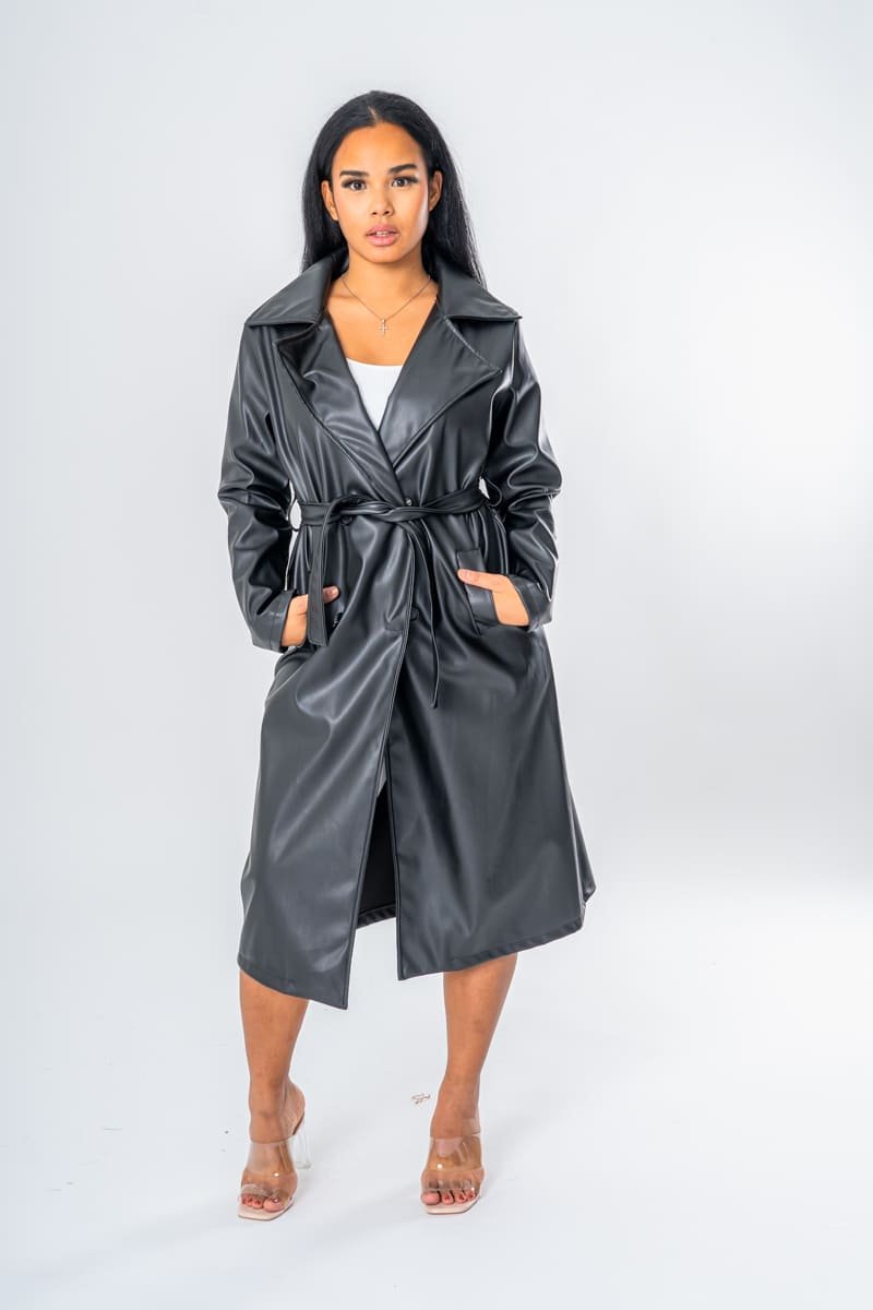 Trench long simili cuir ceinturé noir - vue full look