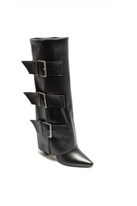 High pointed boots with three straps and silver buckles