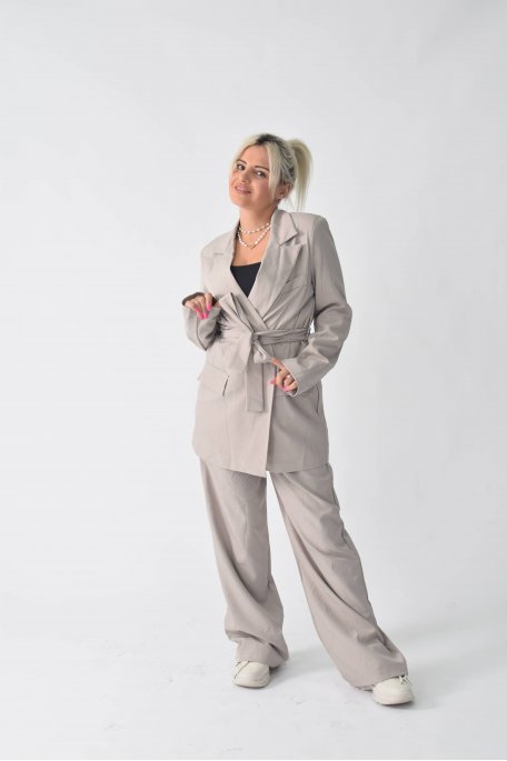 Ensemble tailleur ceinturé taupe