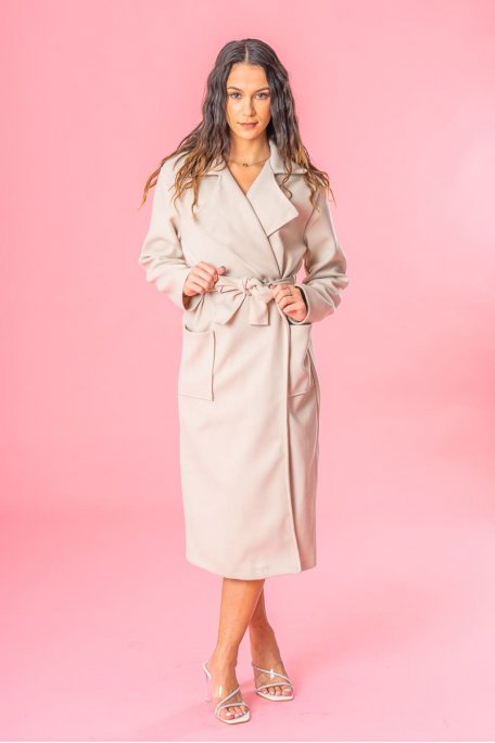 copy of Long coat with classic collar and beige belt