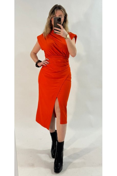 Robe orange avec fente